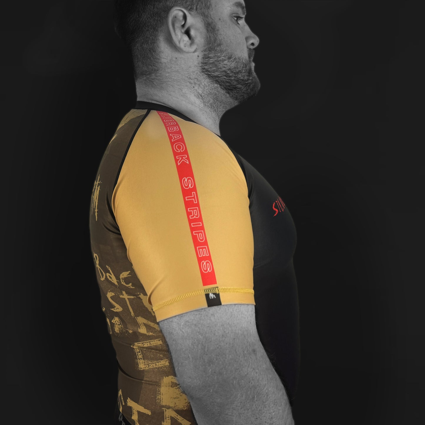 THROWBACK - 90s Grunge Short Sleeve Rash Guard