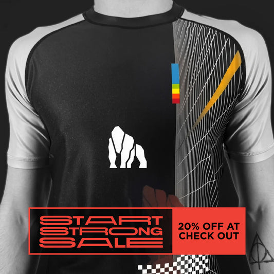 THROWBACK - 80s Synth Short Sleeve Rash Guard
