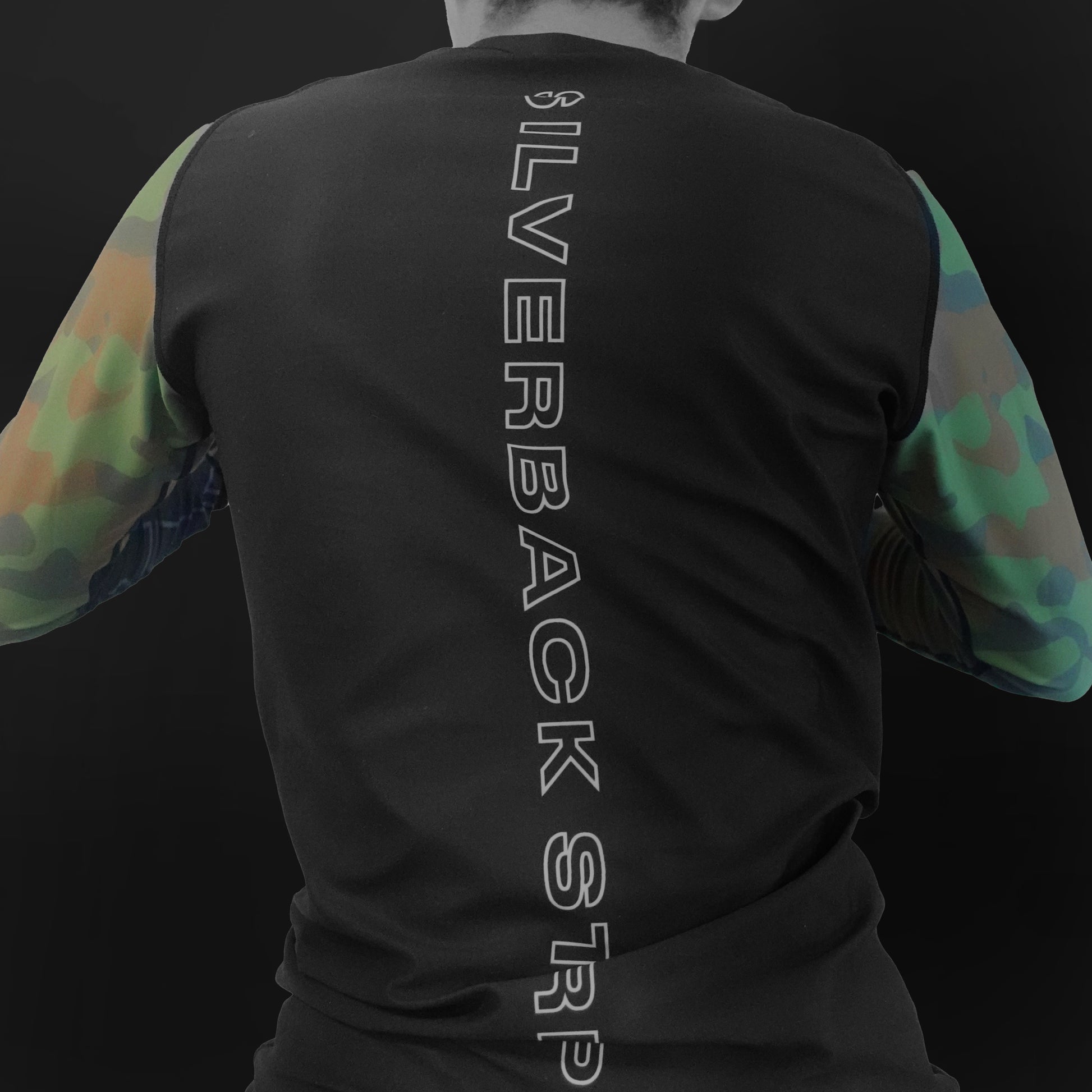 Camo wave Long Sleeve Rash Guard – Silverback Stripes