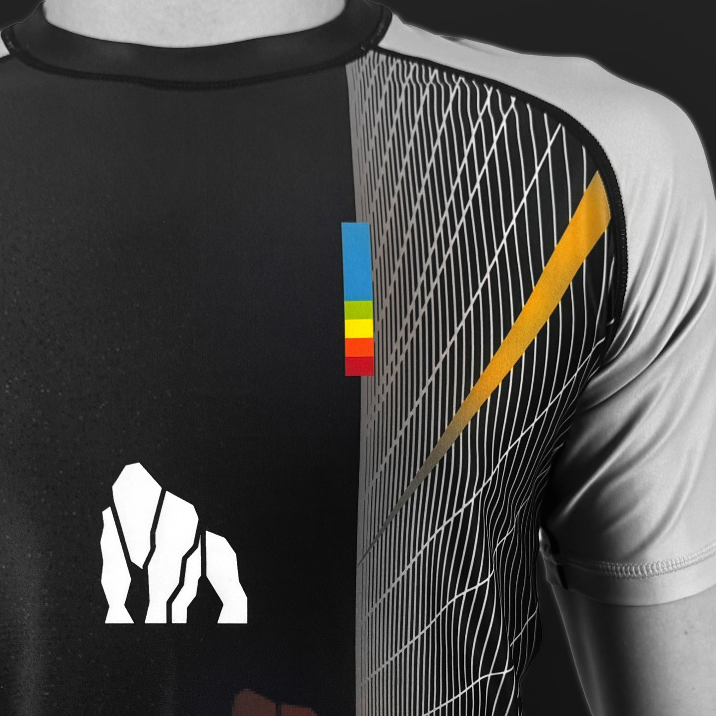 THROWBACK - 80s Synth Short Sleeve Rash Guard